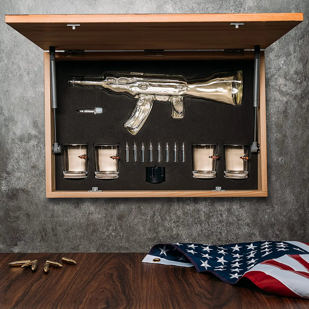 Gun Whiskey Decanter Set - SKF1801 - 8 Bullet Whiskey Chillers