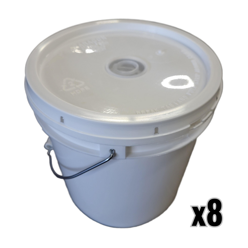 Bucket Feeder With Feeding Plugs