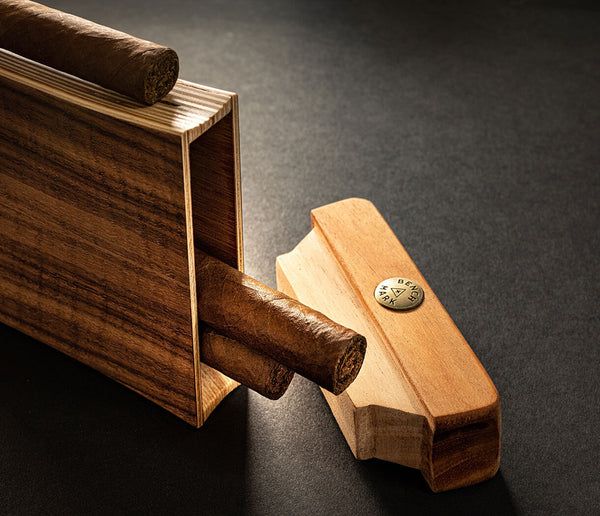 Quarter-sawn Figured Walnut Travel Humidor by Benchmark Humidors - Proud Libertarian - Benchmark Humidors